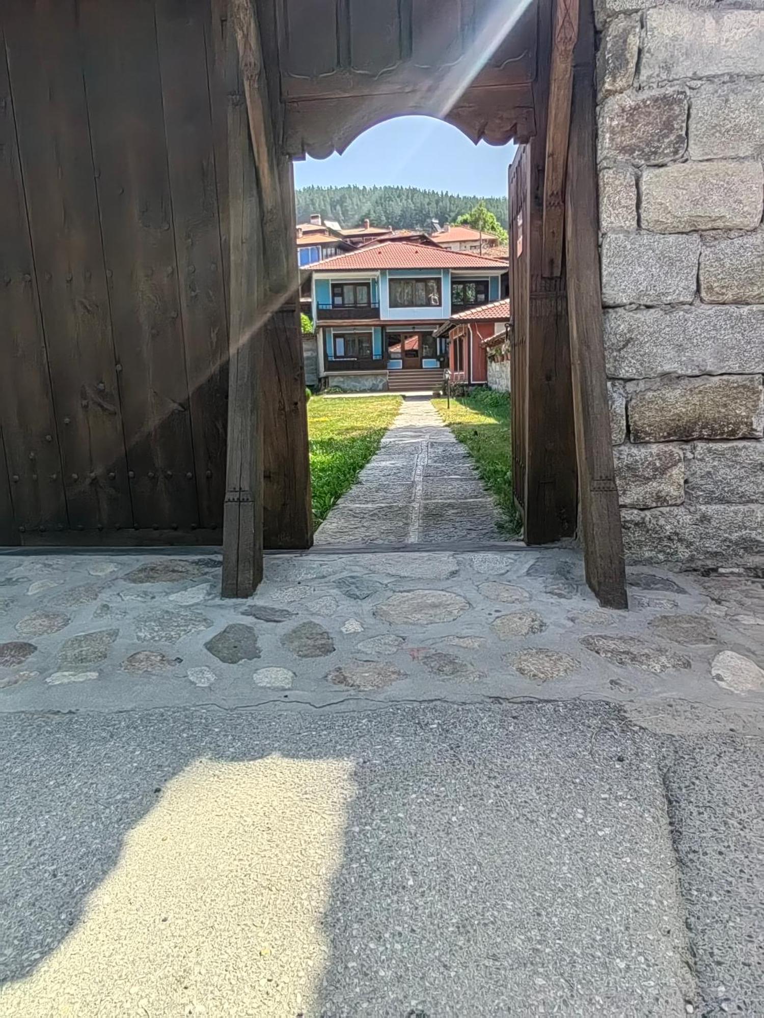 Къща Ради Koprivștița Exterior foto